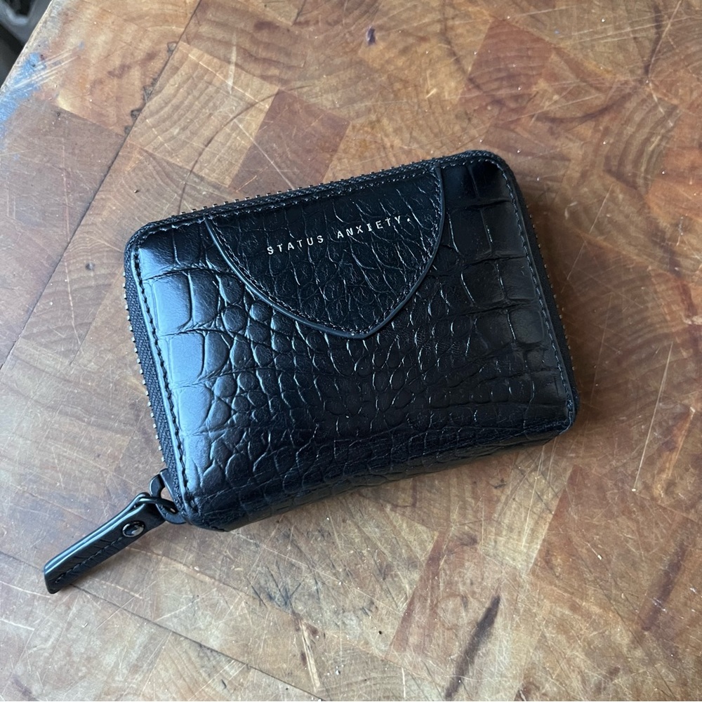 black crocodile wallet